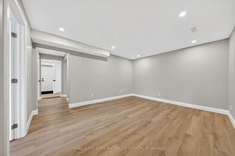 627 Glen Forrest Boulevard Waterloo ON N2L 4K1