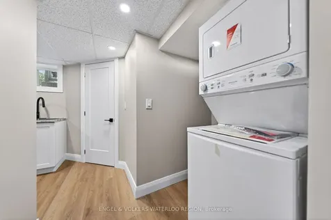 627 Glen Forrest Boulevard Waterloo ON N2L 4K1