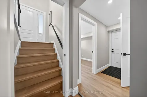 627 Glen Forrest Boulevard Waterloo ON N2L 4K1