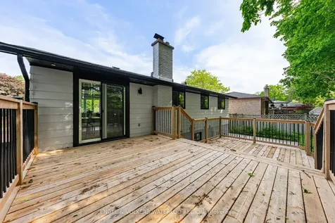 627 Glen Forrest Boulevard Waterloo ON N2L 4K1
