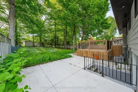 627 Glen Forrest Boulevard Waterloo ON N2L 4K1