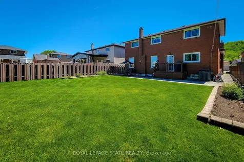 56 Teak Street Hamilton ON L8G 4W5