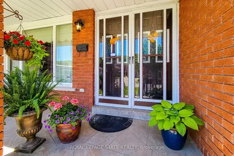 56 Teak Street Hamilton ON L8G 4W5