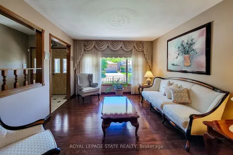 56 Teak Street Hamilton ON L8G 4W5