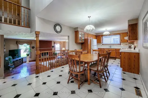 56 Teak Street Hamilton ON L8G 4W5