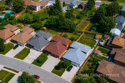 56 Teak Street Hamilton ON L8G 4W5