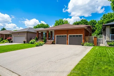 56 Teak Street Hamilton ON L8G 4W5