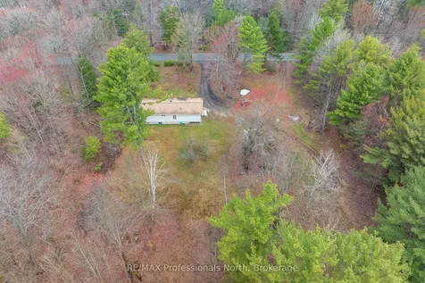 1056 Kirk Line W Bracebridge ON P1L 1W9
