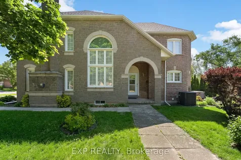 3 Madison Court E Welland ON L3C 7G3
