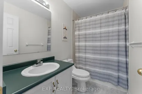 3 Madison Court E Welland ON L3C 7G3