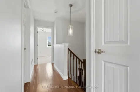 201 Westbank Trail Hamilton ON L8J 0H4