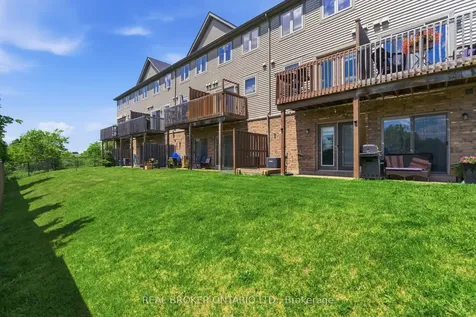 201 Westbank Trail Hamilton ON L8J 0H4