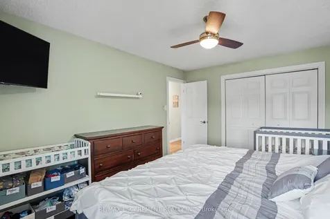 7 Rembrandt Drive Grimsby ON L3M 4Z6