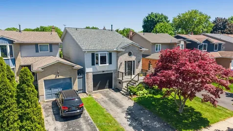 7 Rembrandt Drive Grimsby ON L3M 4Z6
