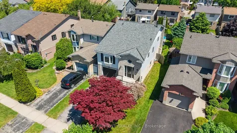 7 Rembrandt Drive Grimsby ON L3M 4Z6