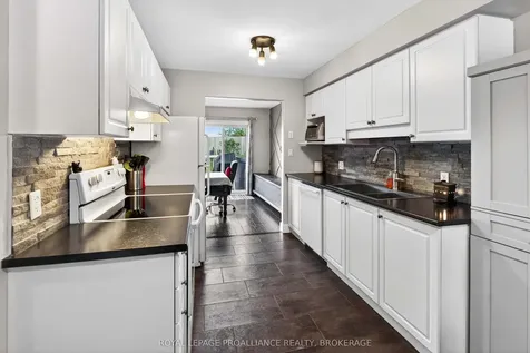 960 Swanfield Street Kingston ON K7M 0A5