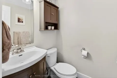 960 Swanfield Street Kingston ON K7M 0A5