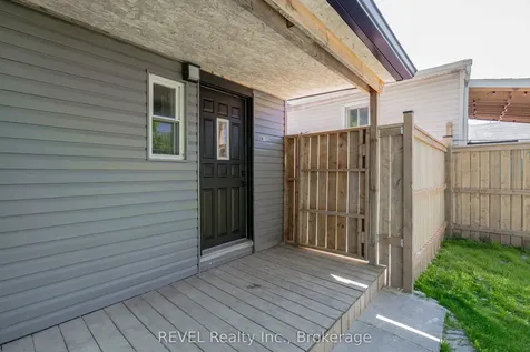 5261 Buchanan Avenue Niagara Falls ON L2E 5A7