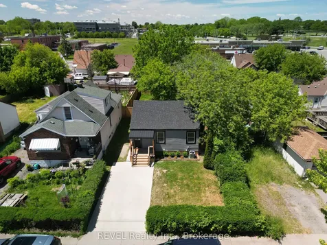 5261 Buchanan Avenue Niagara Falls ON L2E 5A7
