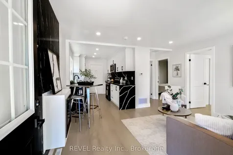 5261 Buchanan Avenue Niagara Falls ON L2E 5A7