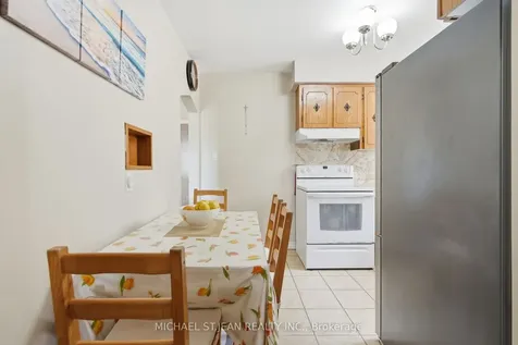 133 Beland Avenue S Hamilton ON L8K 3T5