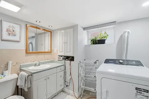 133 Beland Avenue S Hamilton ON L8K 3T5