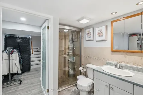 133 Beland Avenue S Hamilton ON L8K 3T5