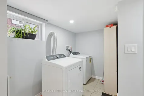 133 Beland Avenue S Hamilton ON L8K 3T5