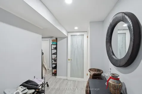 133 Beland Avenue S Hamilton ON L8K 3T5