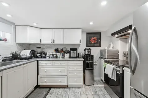 133 Beland Avenue S Hamilton ON L8K 3T5