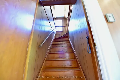 114 Lindsay Road 5 N/a Northern Bruce Peninsula ON N0H 1W0