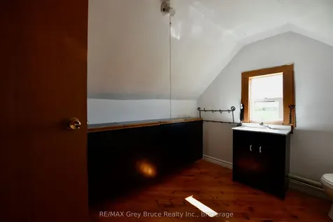 114 Lindsay Road 5 N/a Northern Bruce Peninsula ON N0H 1W0