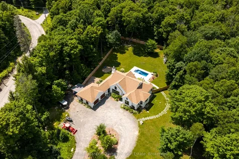 350 Skyhills Road Huntsville ON P1H 2N5
