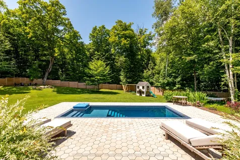 350 Skyhills Road Huntsville ON P1H 2N5