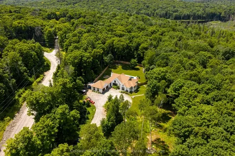 350 Skyhills Road Huntsville ON P1H 2N5