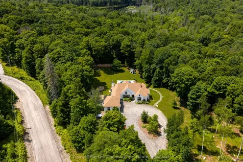 350 Skyhills Road Huntsville ON P1H 2N5