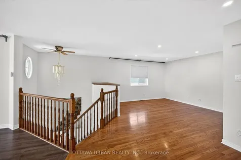 127 Castle Glen Crescent Kanata ON K2L 4G9