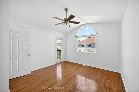 127 Castle Glen Crescent Kanata ON K2L 4G9
