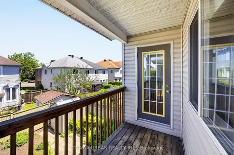 127 Castle Glen Crescent Kanata ON K2L 4G9