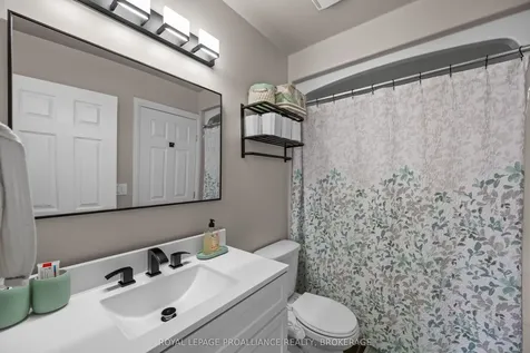 831 Newmarket Lane Kingston ON K7K 0C8