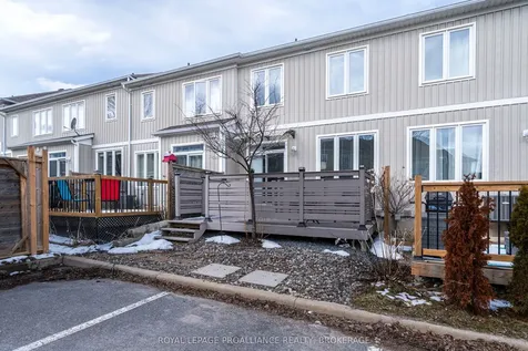 831 Newmarket Lane Kingston ON K7K 0C8