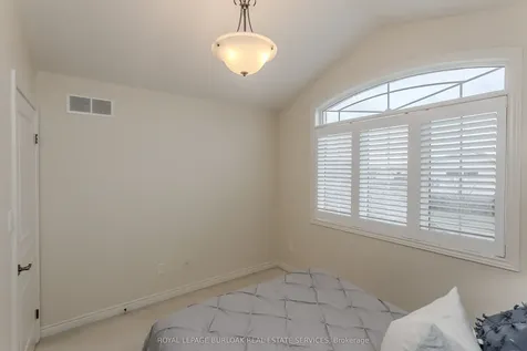 6863 St Michael Avenue Niagara Falls ON L2H 3N8