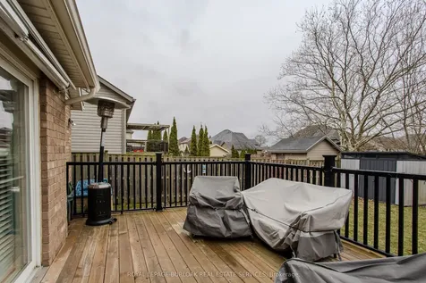 6863 St Michael Avenue Niagara Falls ON L2H 3N8