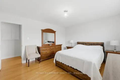 68 Nugent Drive Hamilton ON L8H 2M8
