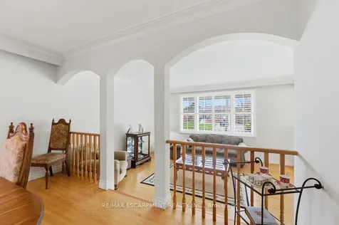 68 Nugent Drive Hamilton ON L8H 2M8