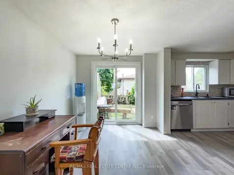 724 Parkview Crescent Cambridge ON N3H 4X9