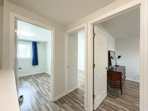 724 Parkview Crescent Cambridge ON N3H 4X9