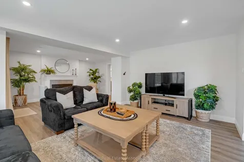 23 Handorf Drive Cambridge ON N3C 3Y2