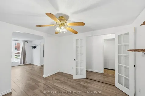 182 Montreal Street Kingston ON K7K 3G4