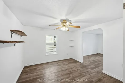 182 Montreal Street Kingston ON K7K 3G4